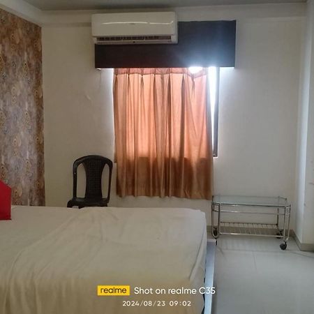Hotel Paradise -Amhedabad Dış mekan fotoğraf
