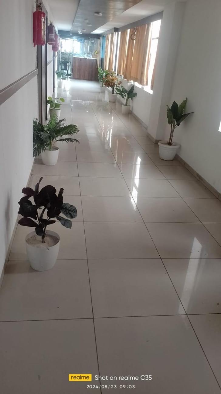 Hotel Paradise -Amhedabad Dış mekan fotoğraf